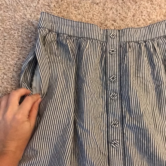 Mossimo | Skirt w/ Pockets - Picture 3 of 4